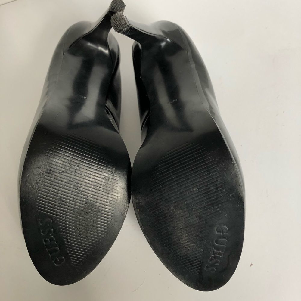 Guess Black Patent Leather 5 Inch Heels, Size 6.5M - Picture 8 of 8